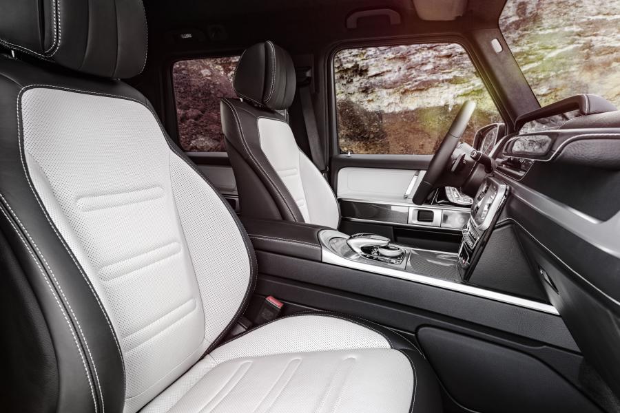 Интерьер Mercedes-Benz G500 (W464) 2018 года  (WW) (фото 4 из 56)